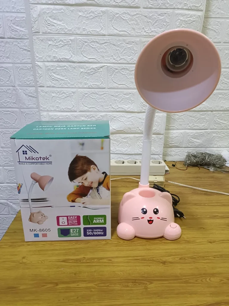 lampu belajar mikotek kucing 8605 rp. 60,000