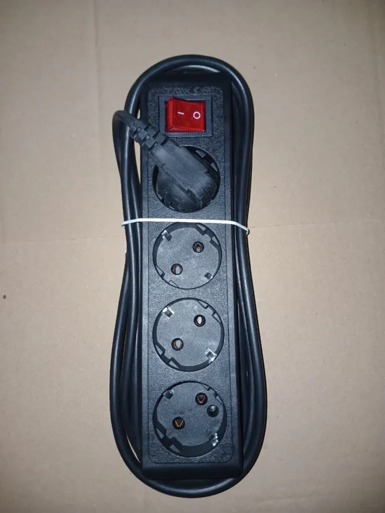stop kontak kabel 4 lb